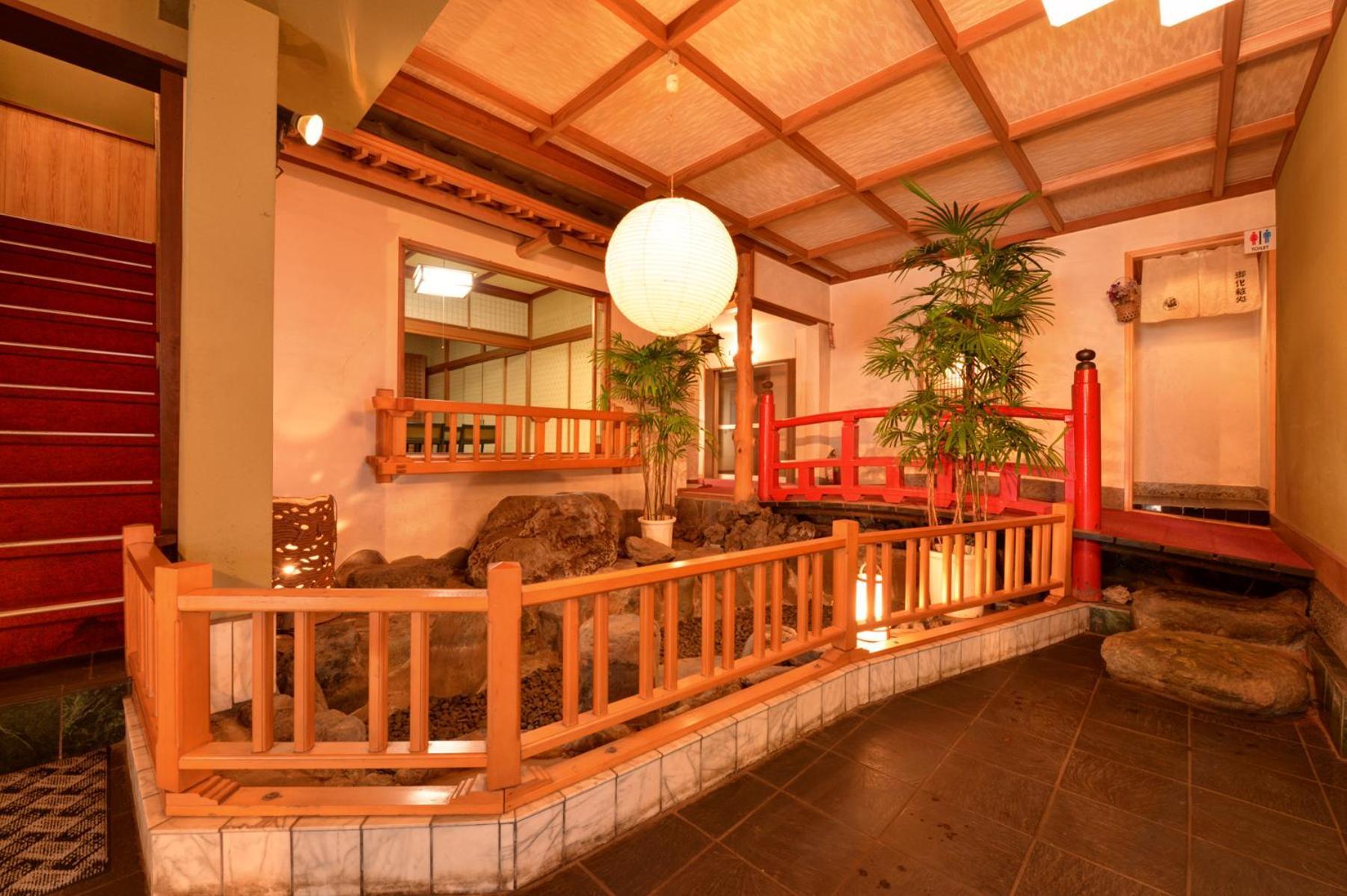 Togakubo Hotel Isehara Buitenkant foto