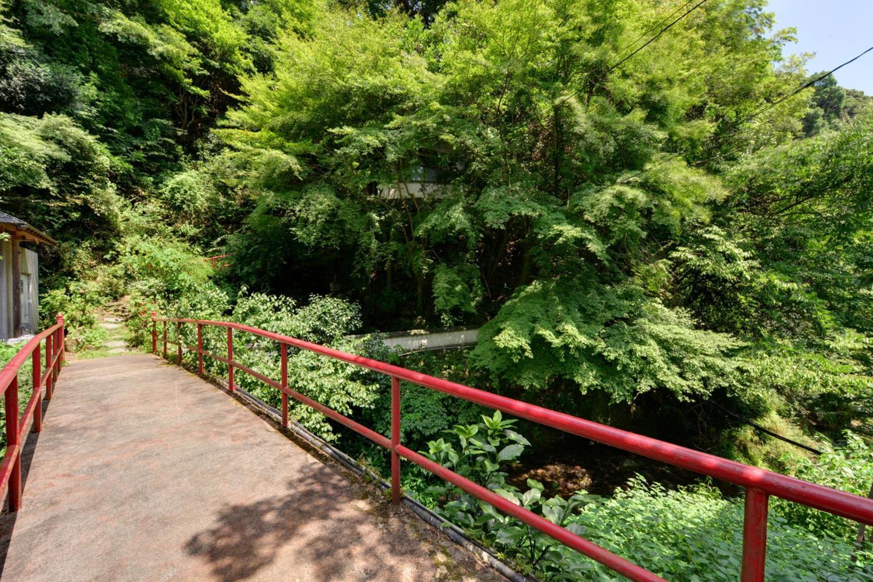 Togakubo Hotel Isehara Buitenkant foto