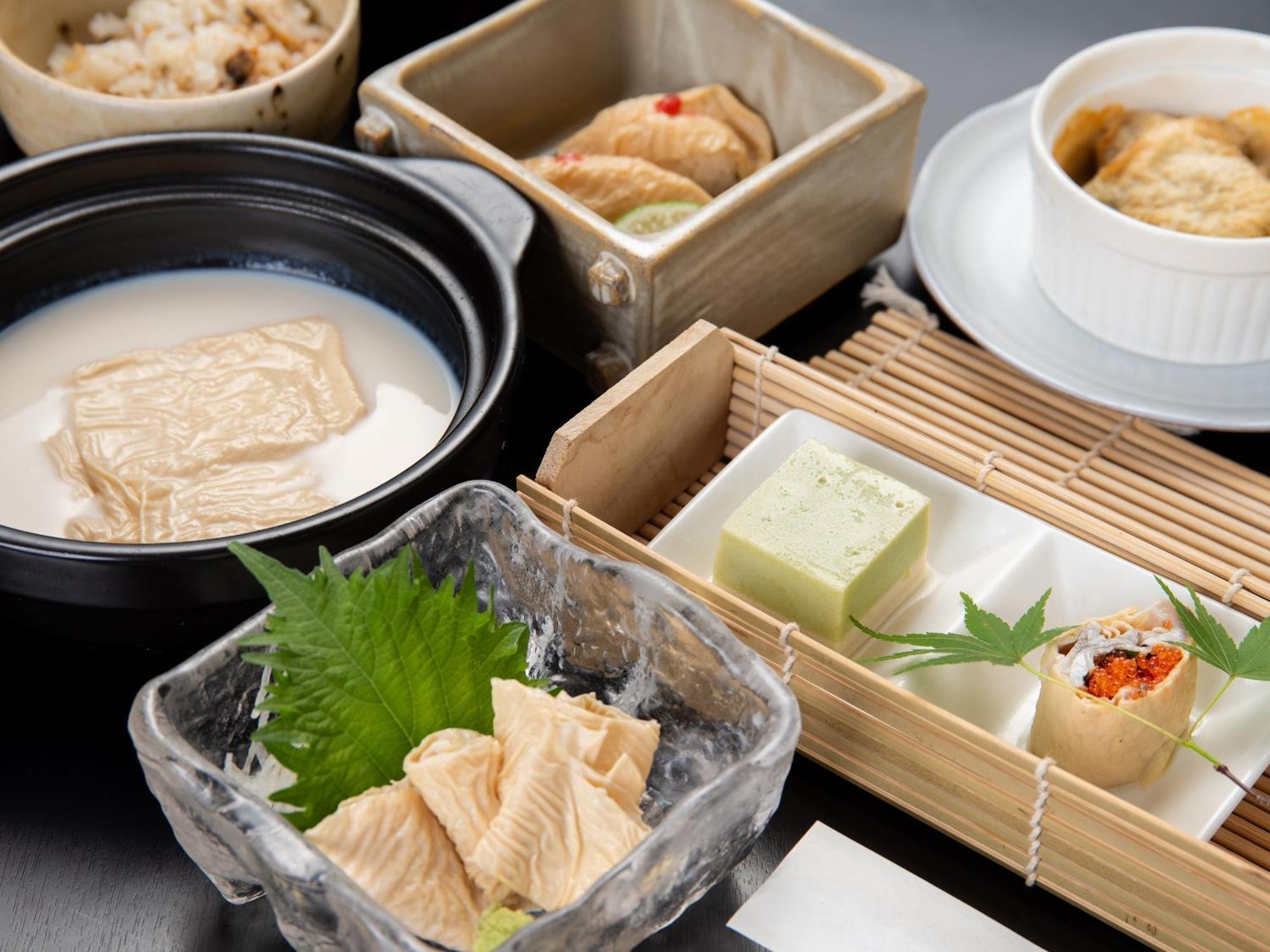 Togakubo Hotel Isehara Buitenkant foto