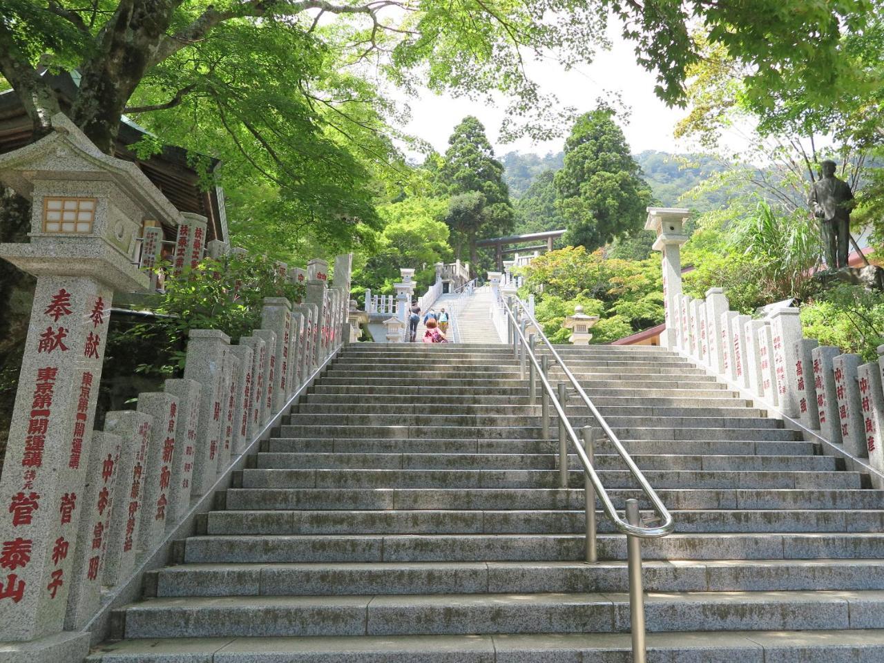 Togakubo Hotel Isehara Buitenkant foto